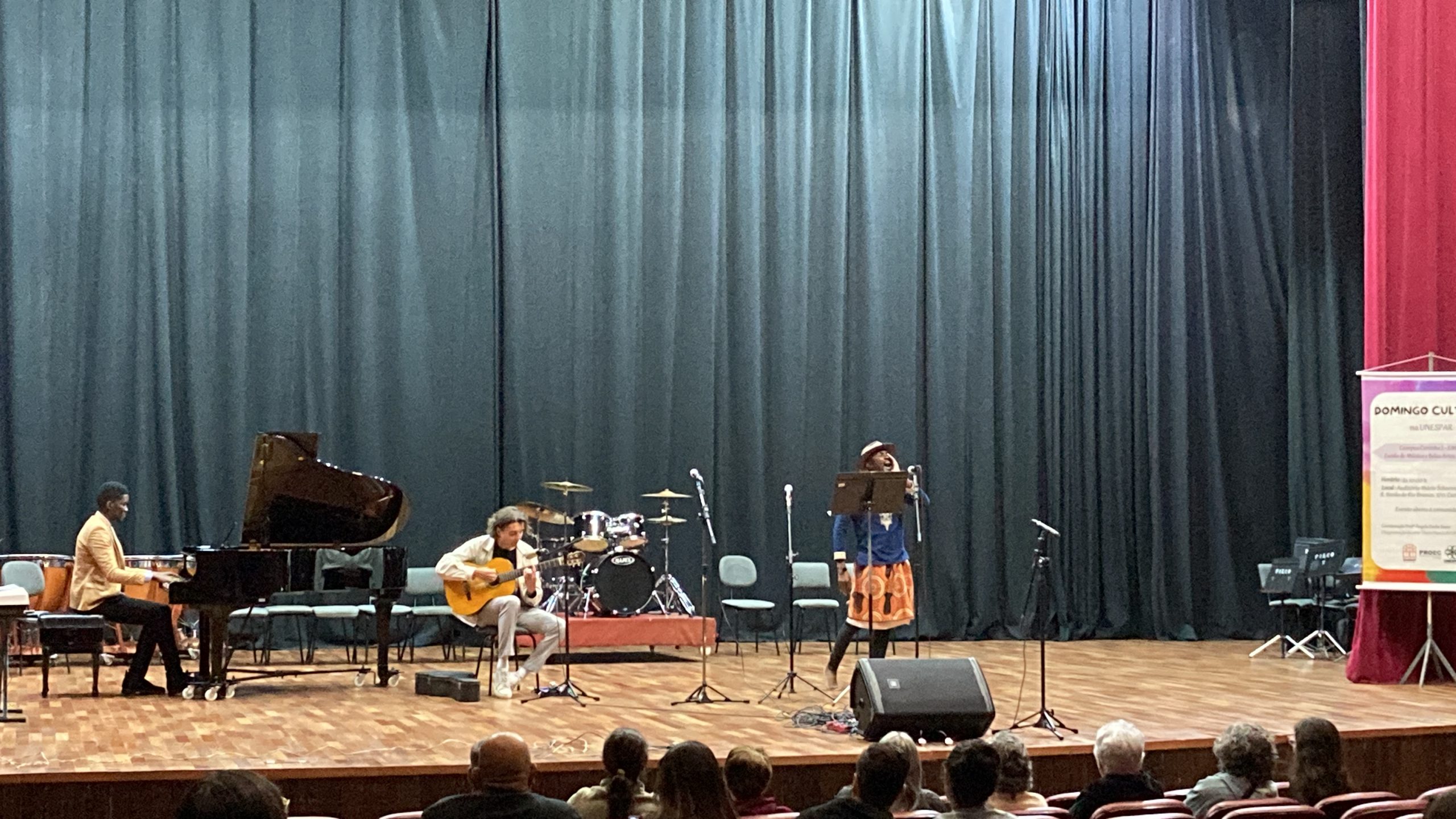 Professores da UniLuanda participam em Evento Cultural no Brasil