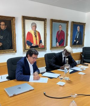 Protocolo entre UniLuanda e Algarve